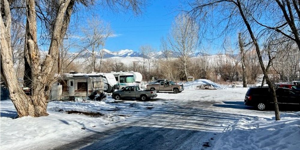 Salmon Retail & RV Park: 609 Riverfront Dr, Salmon, ID 83467